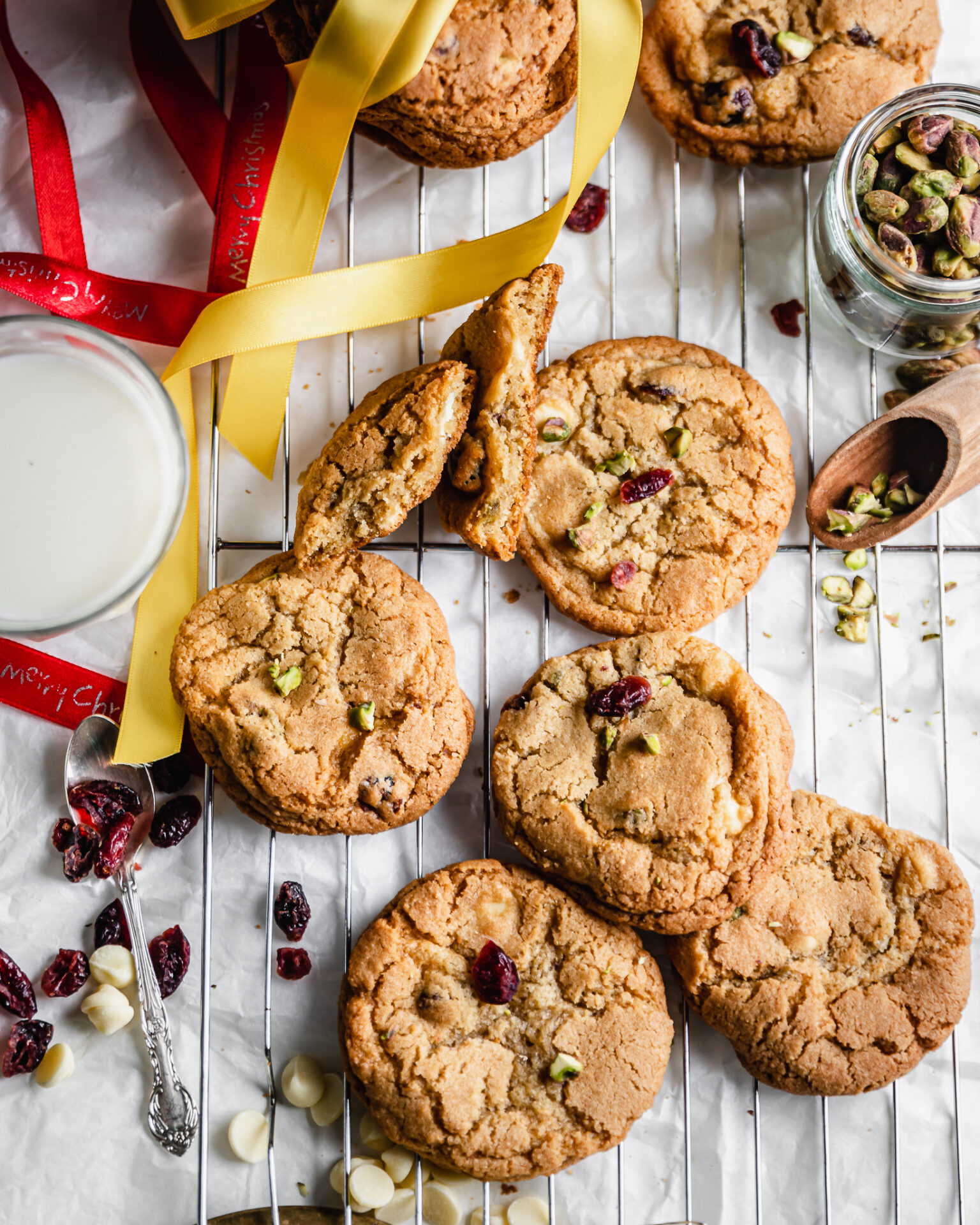 White Chocolate, Pistachio & Cranberry Cookies | That Green Olive